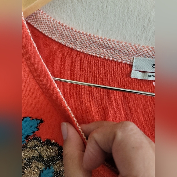 Anthropologie Aldo Martins Floral‎ V-Neck Sweater, Pink Coral, Size Small - Picture 9 of 9